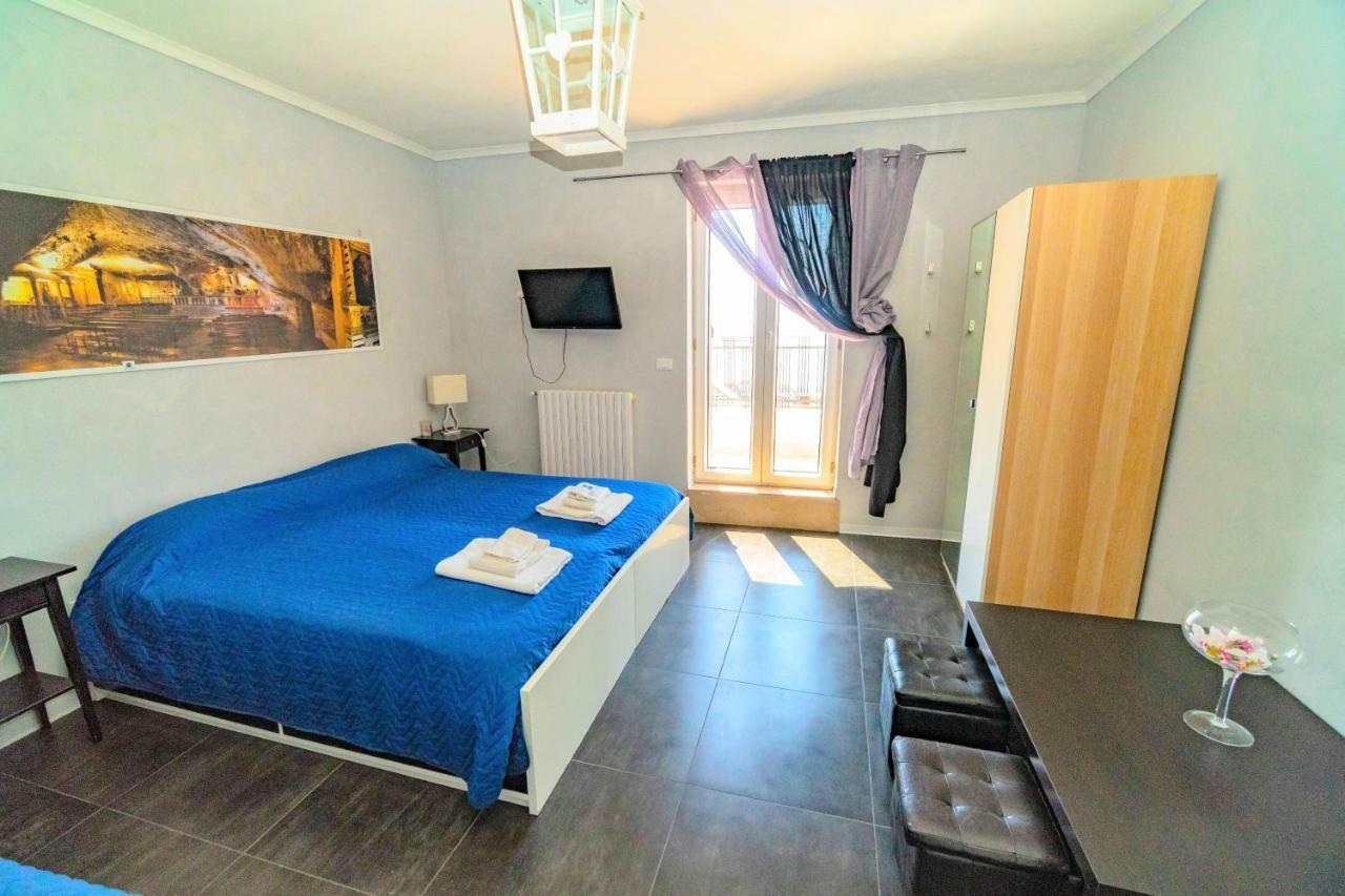 Rooms Gli Arcangeli 2 - Affitti Brevi Italia 圣安吉罗山 外观 照片