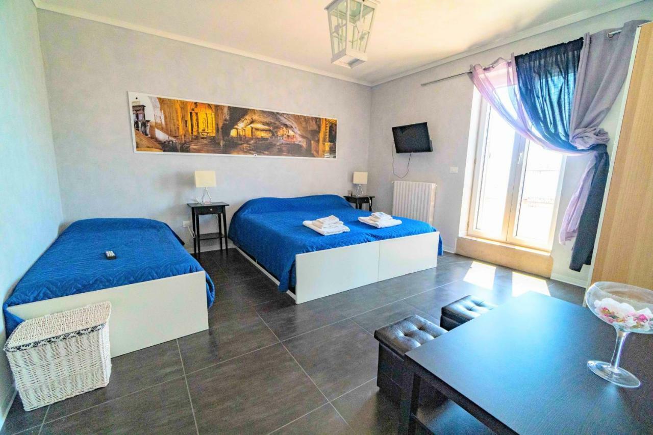 Rooms Gli Arcangeli 2 - Affitti Brevi Italia 圣安吉罗山 外观 照片