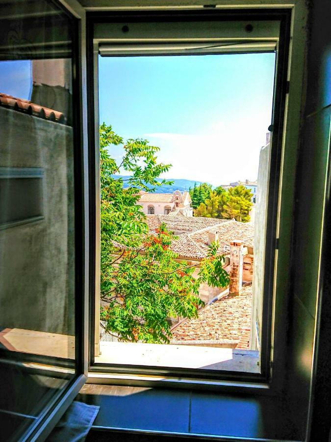 Rooms Gli Arcangeli 2 - Affitti Brevi Italia 圣安吉罗山 外观 照片